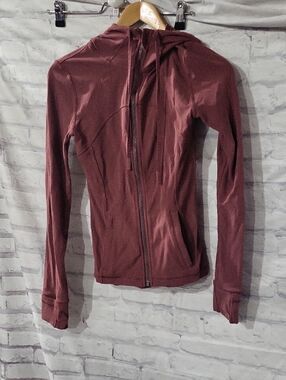 Lululemon Women's Hooded Zip Jacket in Mauve
